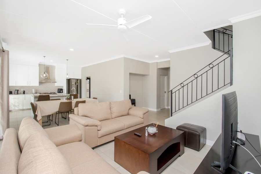 To Let 3 Bedroom Property for Rent in Lonehill Gauteng