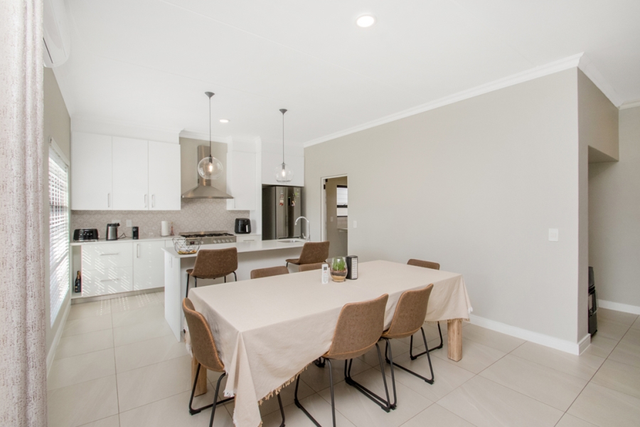 To Let 3 Bedroom Property for Rent in Lonehill Gauteng