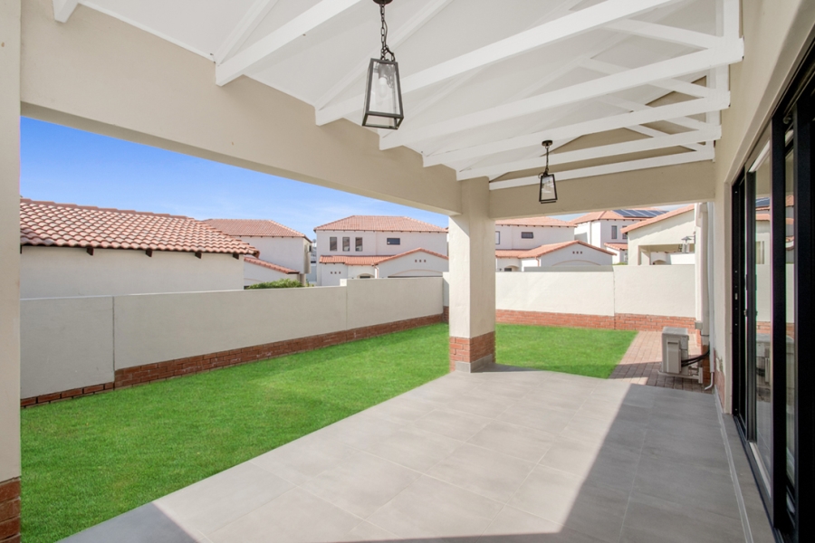 To Let 3 Bedroom Property for Rent in Lonehill Gauteng