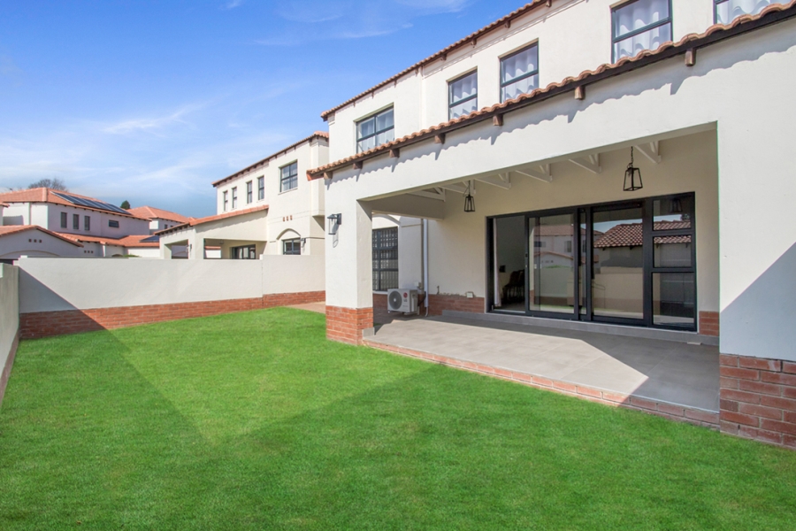 To Let 3 Bedroom Property for Rent in Lonehill Gauteng