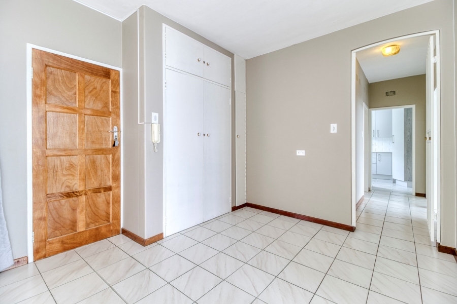 To Let 2 Bedroom Property for Rent in Linden Gauteng