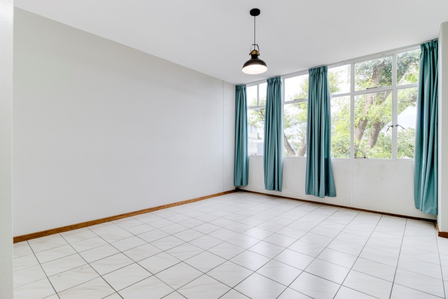 To Let 2 Bedroom Property for Rent in Linden Gauteng