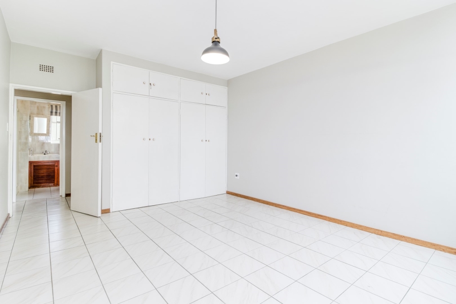 To Let 2 Bedroom Property for Rent in Linden Gauteng