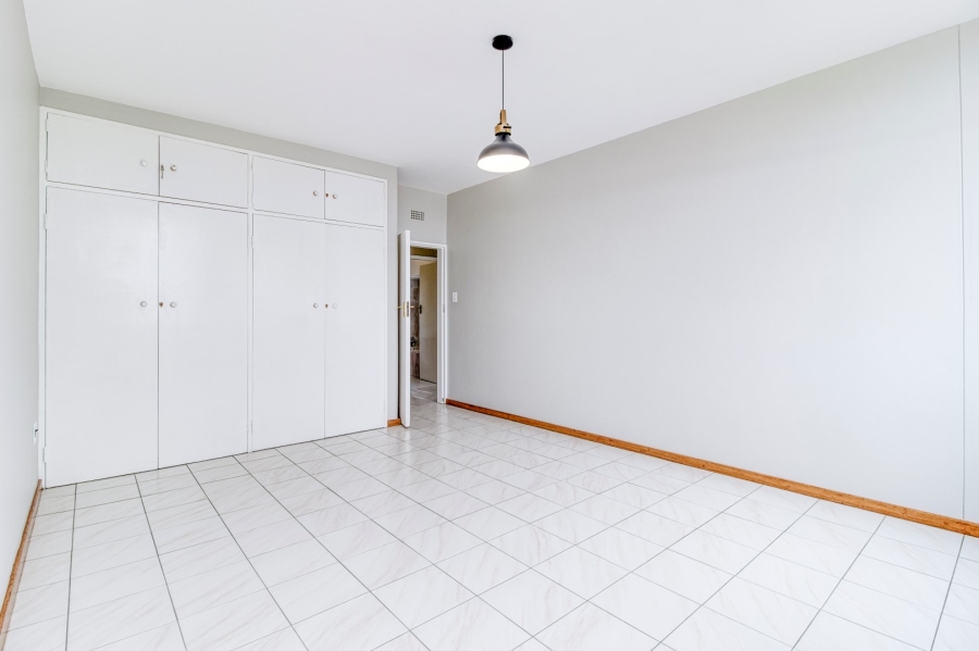 To Let 2 Bedroom Property for Rent in Linden Gauteng
