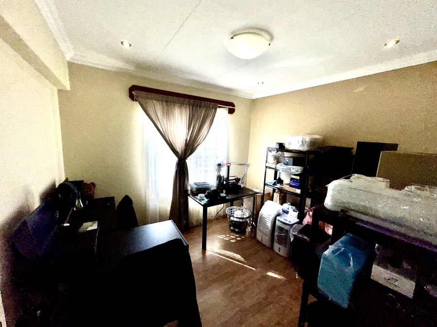 To Let 3 Bedroom Property for Rent in Wilgeheuwel Gauteng