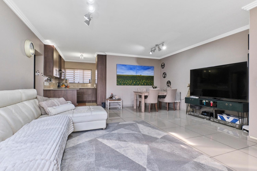 3 Bedroom Property for Sale in Barbeque Downs Gauteng