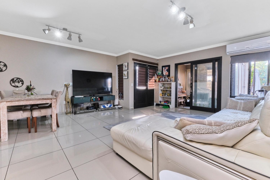 3 Bedroom Property for Sale in Barbeque Downs Gauteng