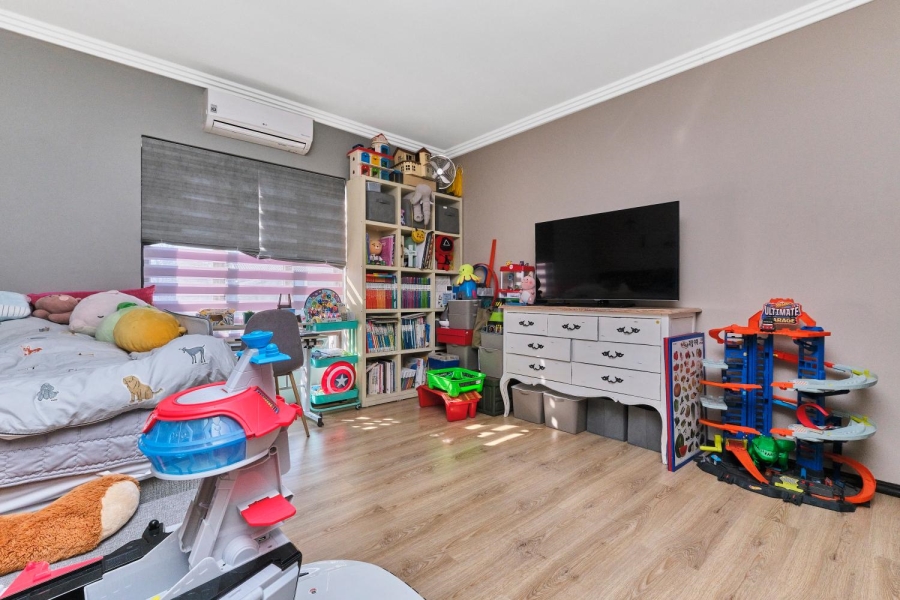 3 Bedroom Property for Sale in Barbeque Downs Gauteng