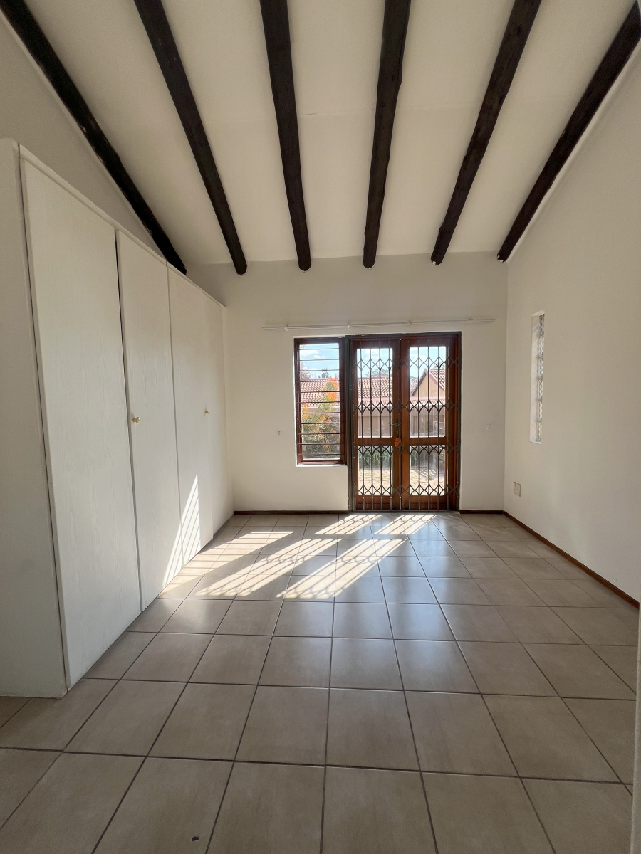 To Let 3 Bedroom Property for Rent in North Riding Gauteng