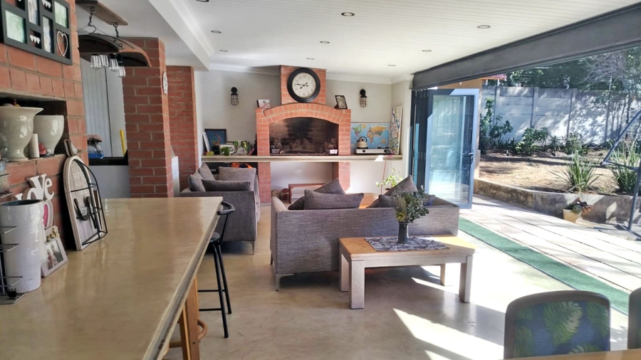 3 Bedroom Property for Sale in Klevehill Park Gauteng