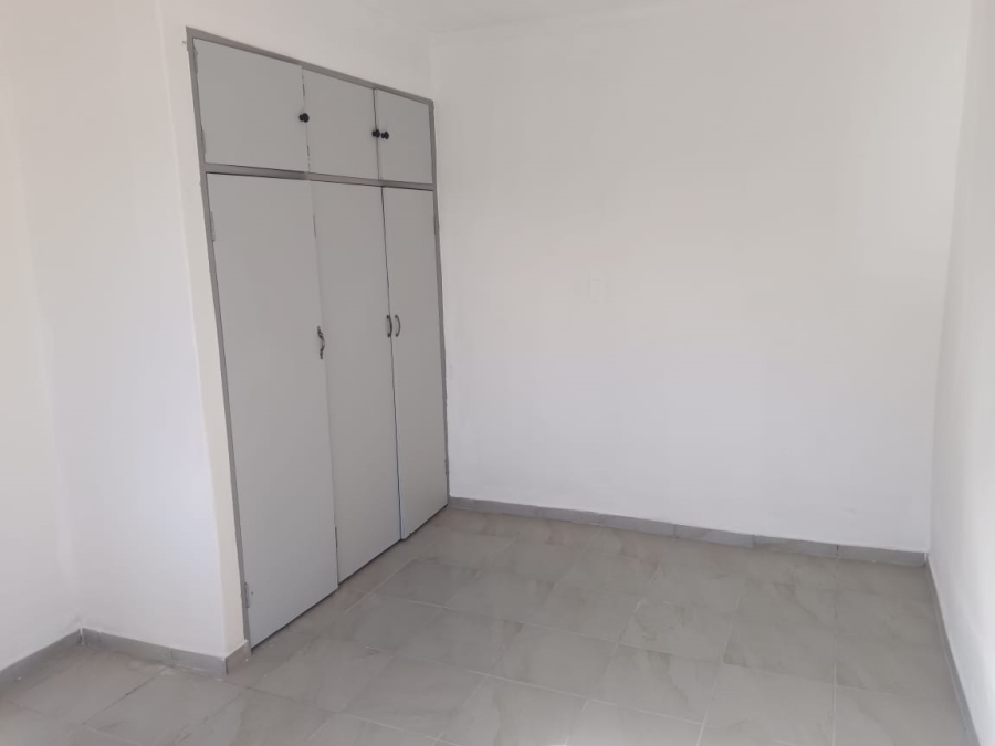 To Let 2 Bedroom Property for Rent in Loumarina A H Gauteng
