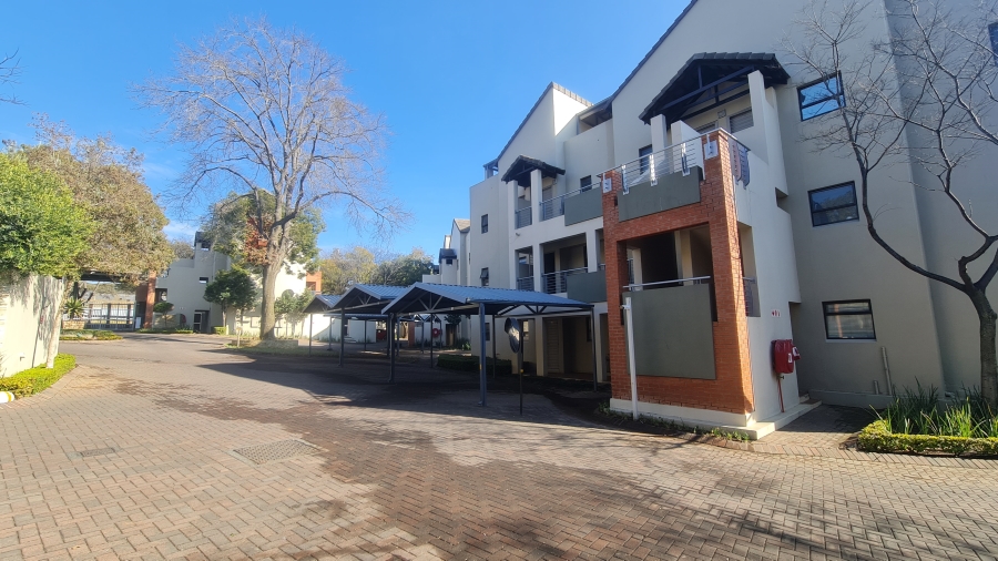 To Let 1 Bedroom Property for Rent in Bryanston Gauteng