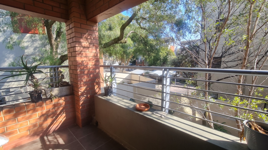 To Let 1 Bedroom Property for Rent in Bryanston Gauteng