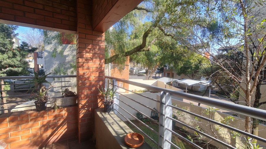 To Let 1 Bedroom Property for Rent in Bryanston Gauteng
