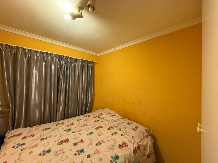 2 Bedroom Property for Sale in Carenvale Gauteng
