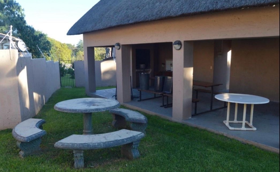 2 Bedroom Property for Sale in Carenvale Gauteng