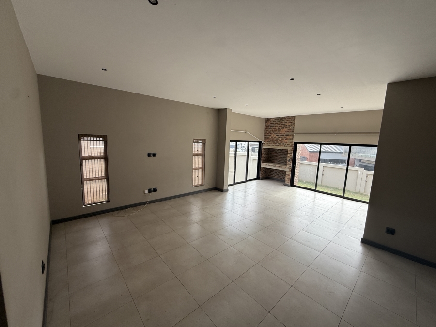 4 Bedroom Property for Sale in Homes Haven Gauteng