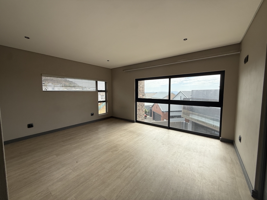 4 Bedroom Property for Sale in Homes Haven Gauteng