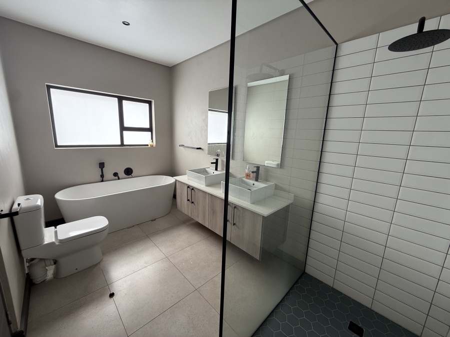 4 Bedroom Property for Sale in Homes Haven Gauteng