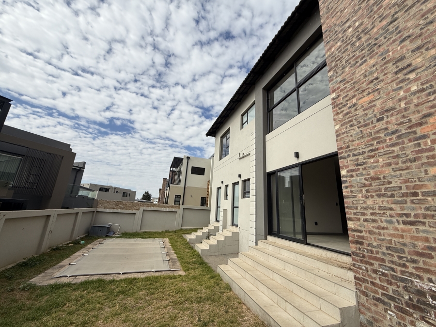 4 Bedroom Property for Sale in Homes Haven Gauteng