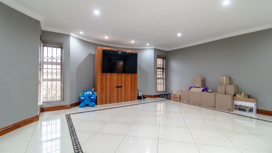 4 Bedroom Property for Sale in Bassonia Gauteng