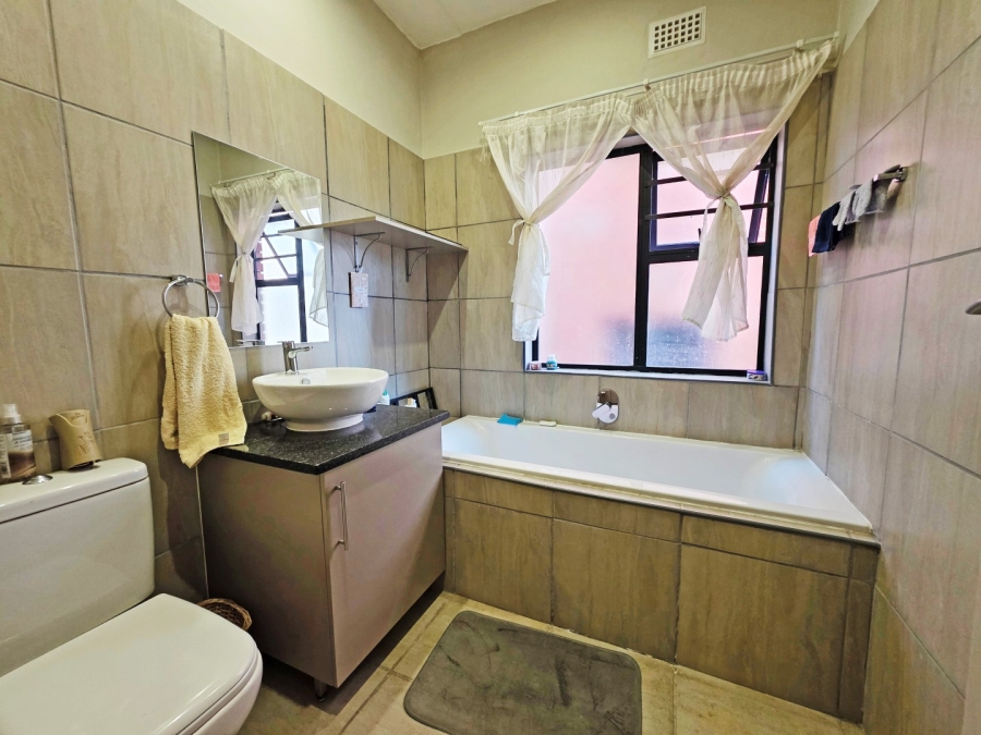2 Bedroom Property for Sale in Ferndale Gauteng