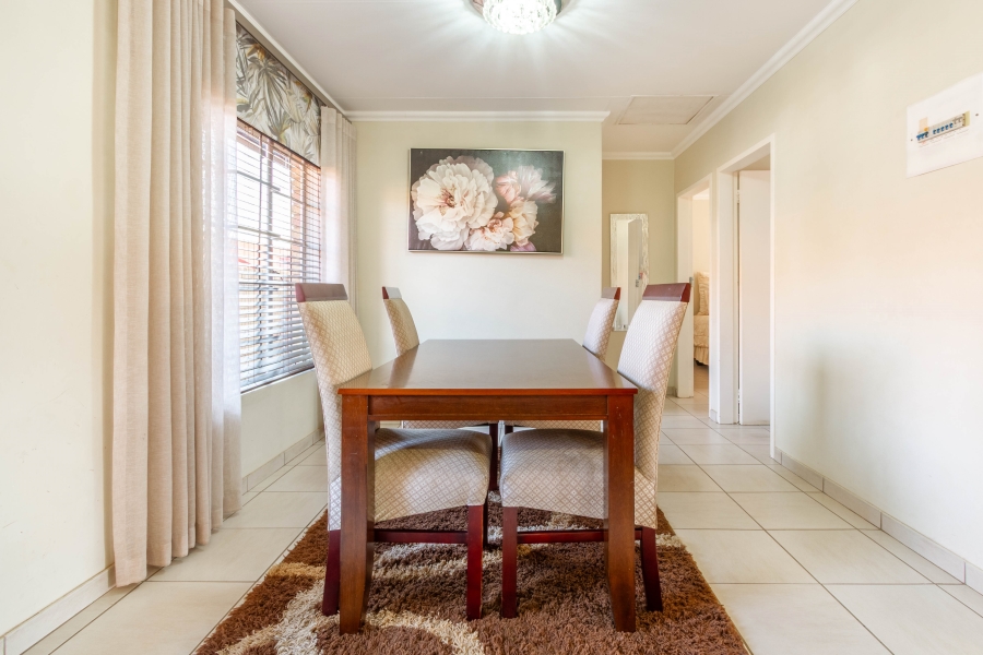 2 Bedroom Property for Sale in Equestria Gauteng