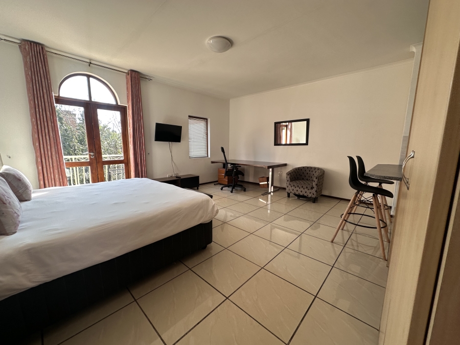 To Let 1 Bedroom Property for Rent in Sandown Gauteng