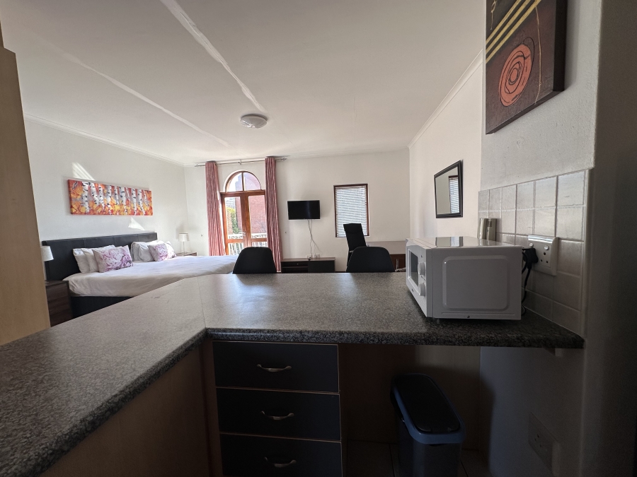 To Let 1 Bedroom Property for Rent in Sandown Gauteng