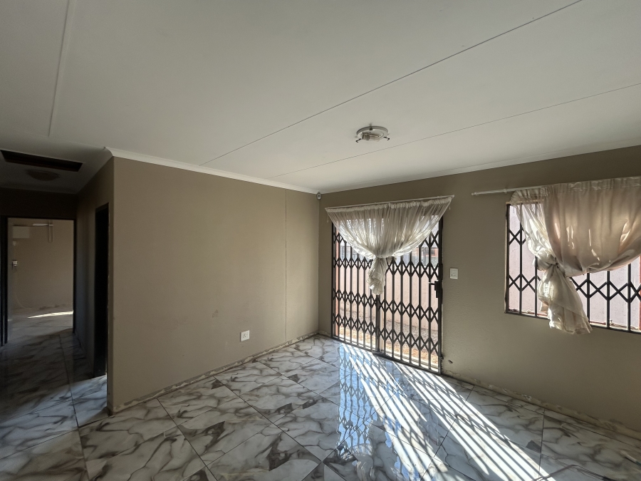 3 Bedroom Property for Sale in Amandasig Gauteng