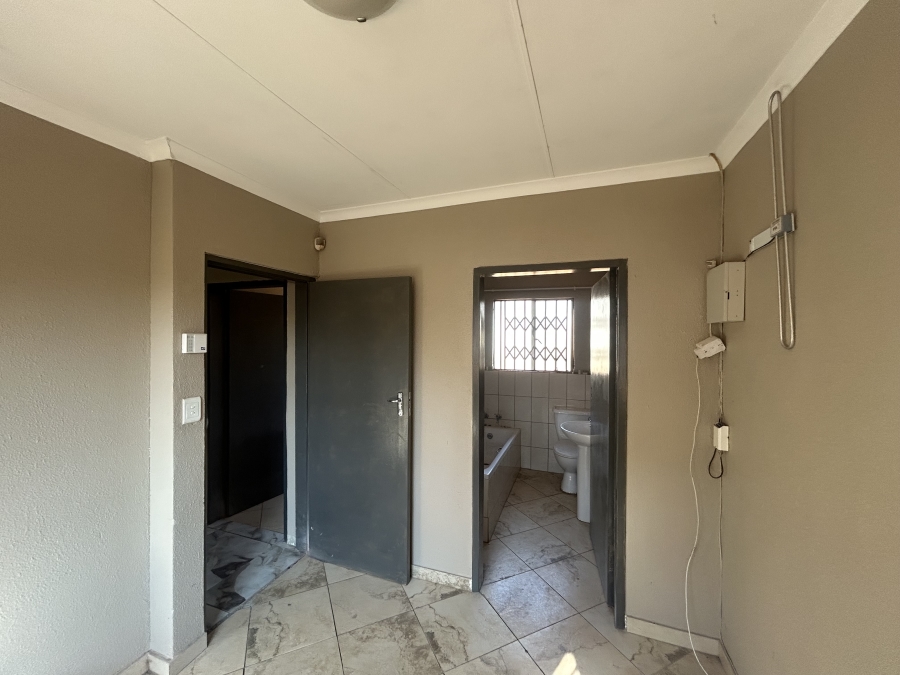 3 Bedroom Property for Sale in Amandasig Gauteng