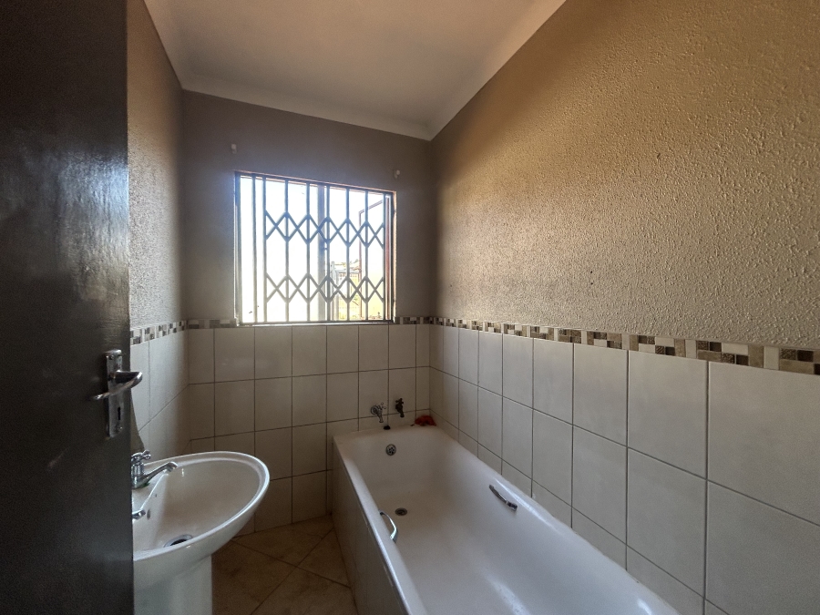 3 Bedroom Property for Sale in Amandasig Gauteng