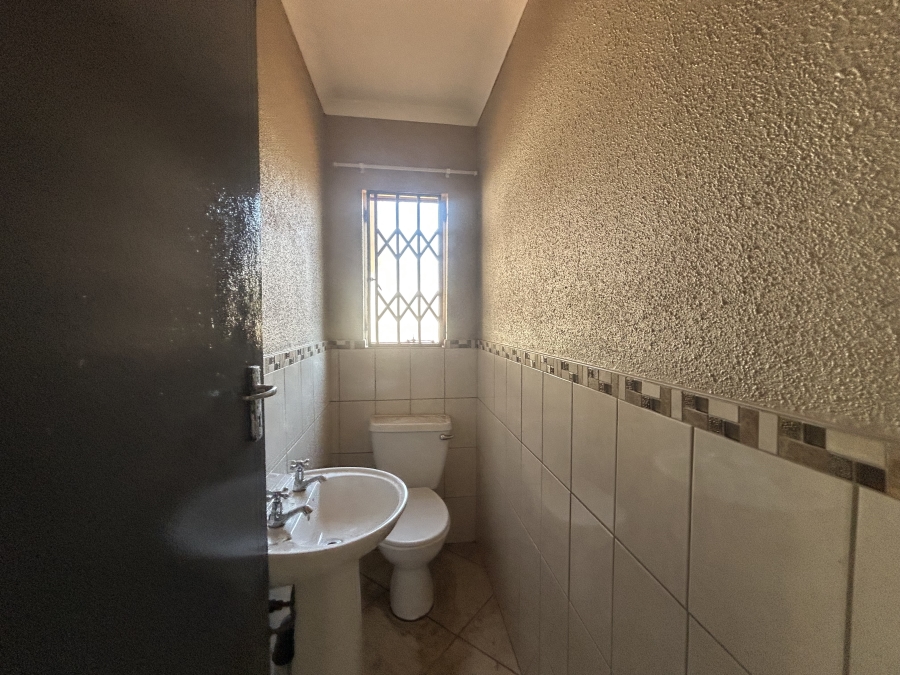 3 Bedroom Property for Sale in Amandasig Gauteng