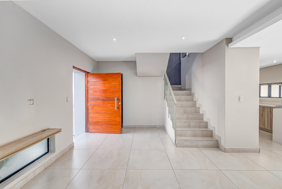 To Let 3 Bedroom Property for Rent in Eastleigh Ridge Gauteng