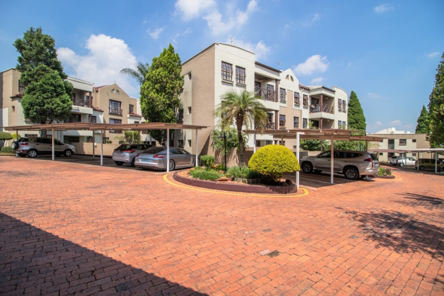 3 Bedroom Property for Sale in Dowerglen Gauteng