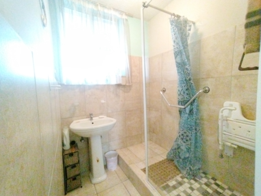2 Bedroom Property for Sale in Elardus Park Gauteng