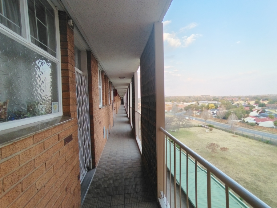 2 Bedroom Property for Sale in Elardus Park Gauteng