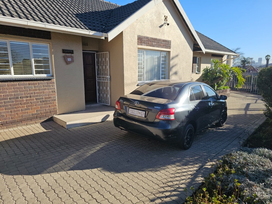 4 Bedroom Property for Sale in Southdale Gauteng