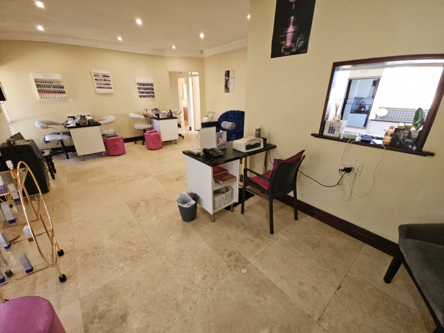 4 Bedroom Property for Sale in Southdale Gauteng