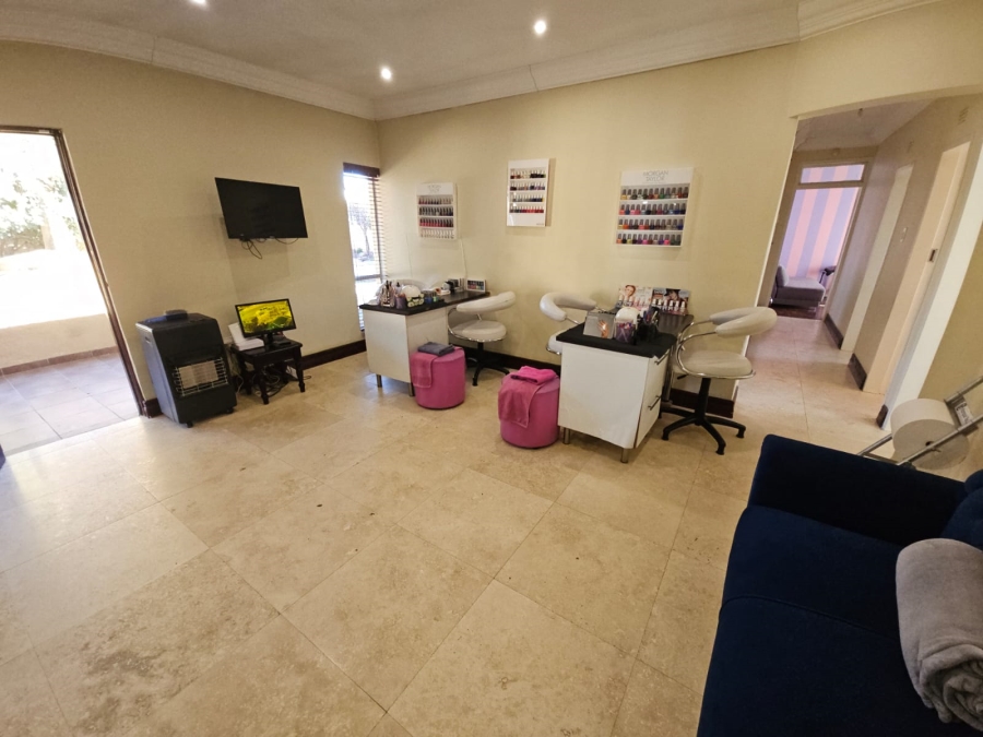 4 Bedroom Property for Sale in Southdale Gauteng