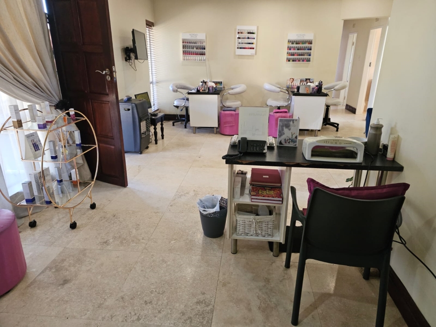 4 Bedroom Property for Sale in Southdale Gauteng