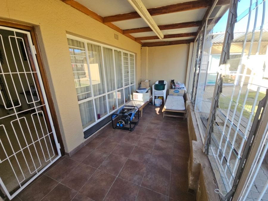 4 Bedroom Property for Sale in Southdale Gauteng