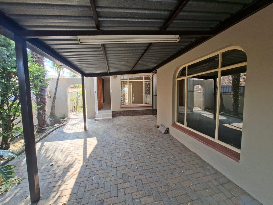 2 Bedroom Property for Sale in Rant En Dal Gauteng