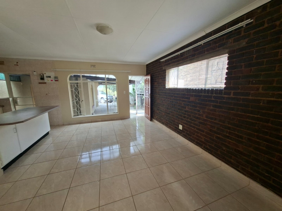 2 Bedroom Property for Sale in Rant En Dal Gauteng