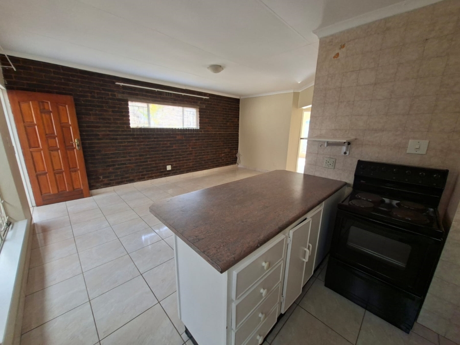 2 Bedroom Property for Sale in Rant En Dal Gauteng