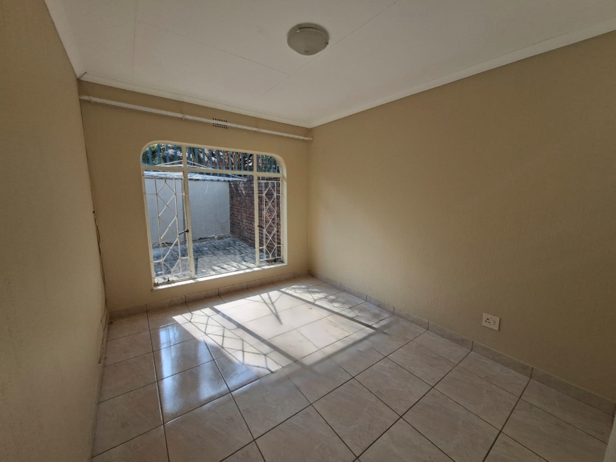2 Bedroom Property for Sale in Rant En Dal Gauteng