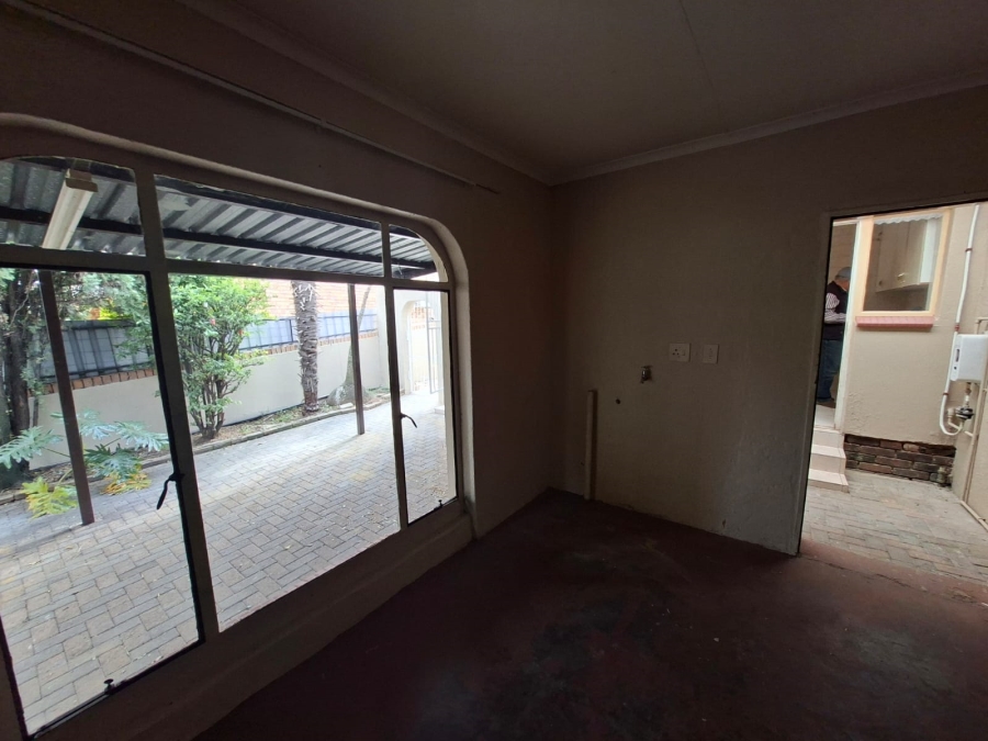 2 Bedroom Property for Sale in Rant En Dal Gauteng