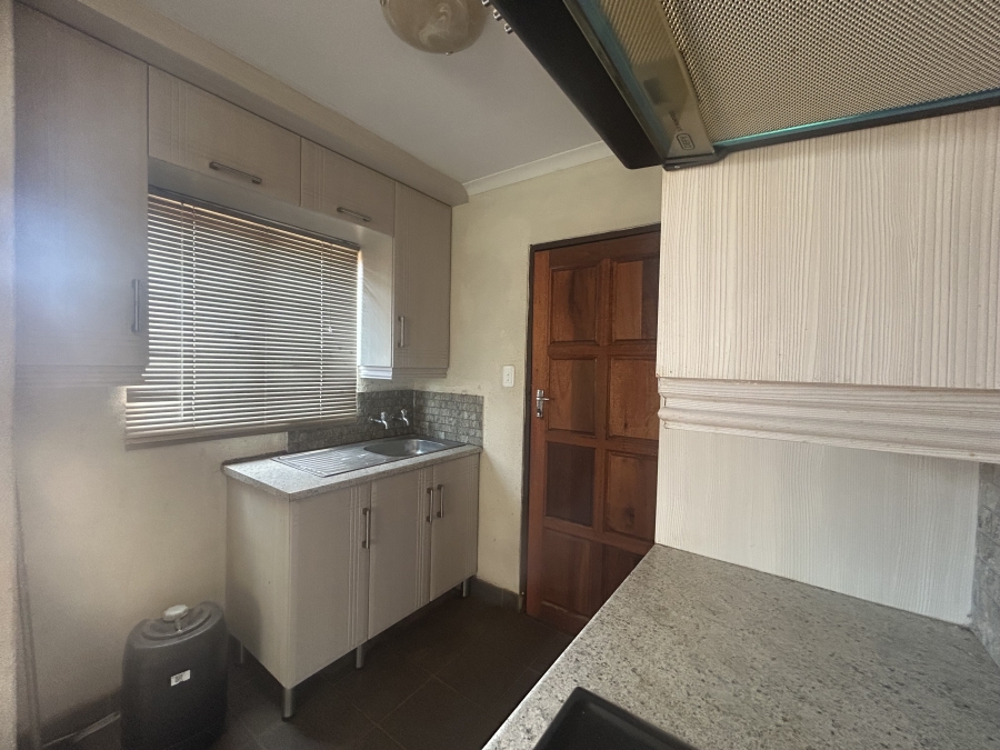 2 Bedroom Property for Sale in Soshanguve VV Gauteng