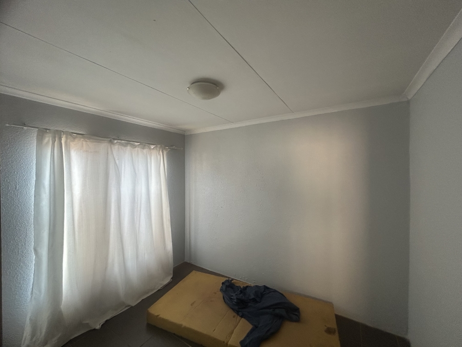 2 Bedroom Property for Sale in Soshanguve VV Gauteng