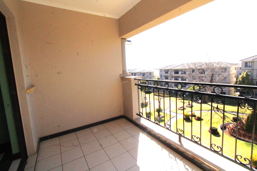 To Let 2 Bedroom Property for Rent in Noordwyk Gauteng